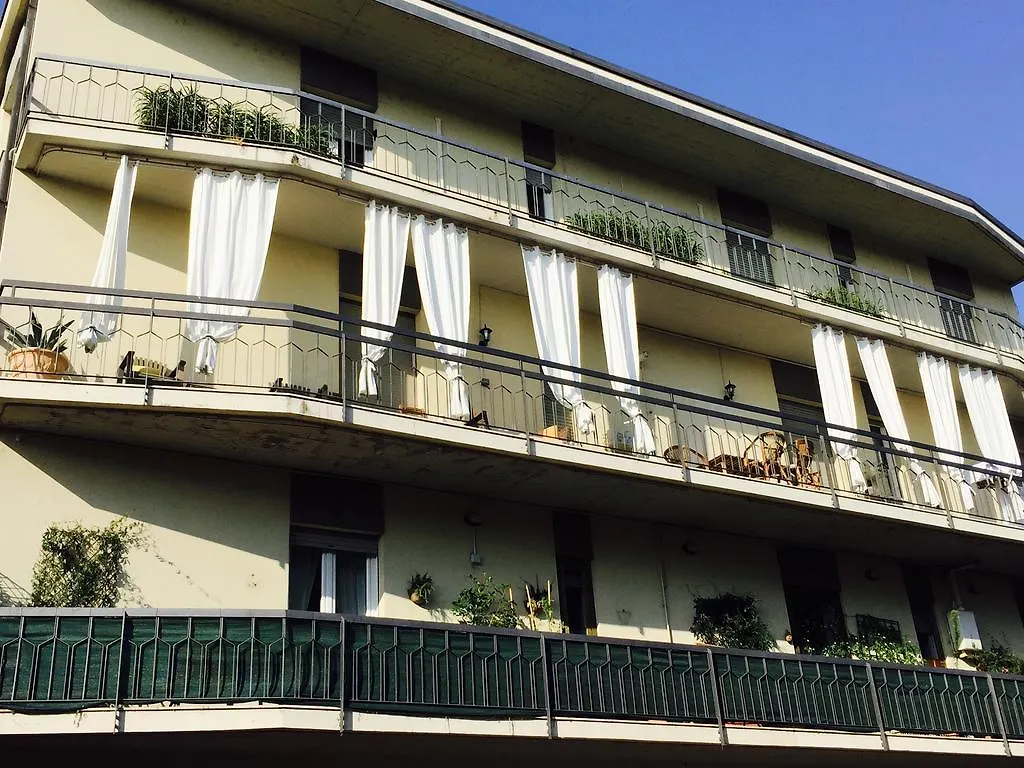 Apartamento Provenzale Desenzano del Garda 0*,  Italia