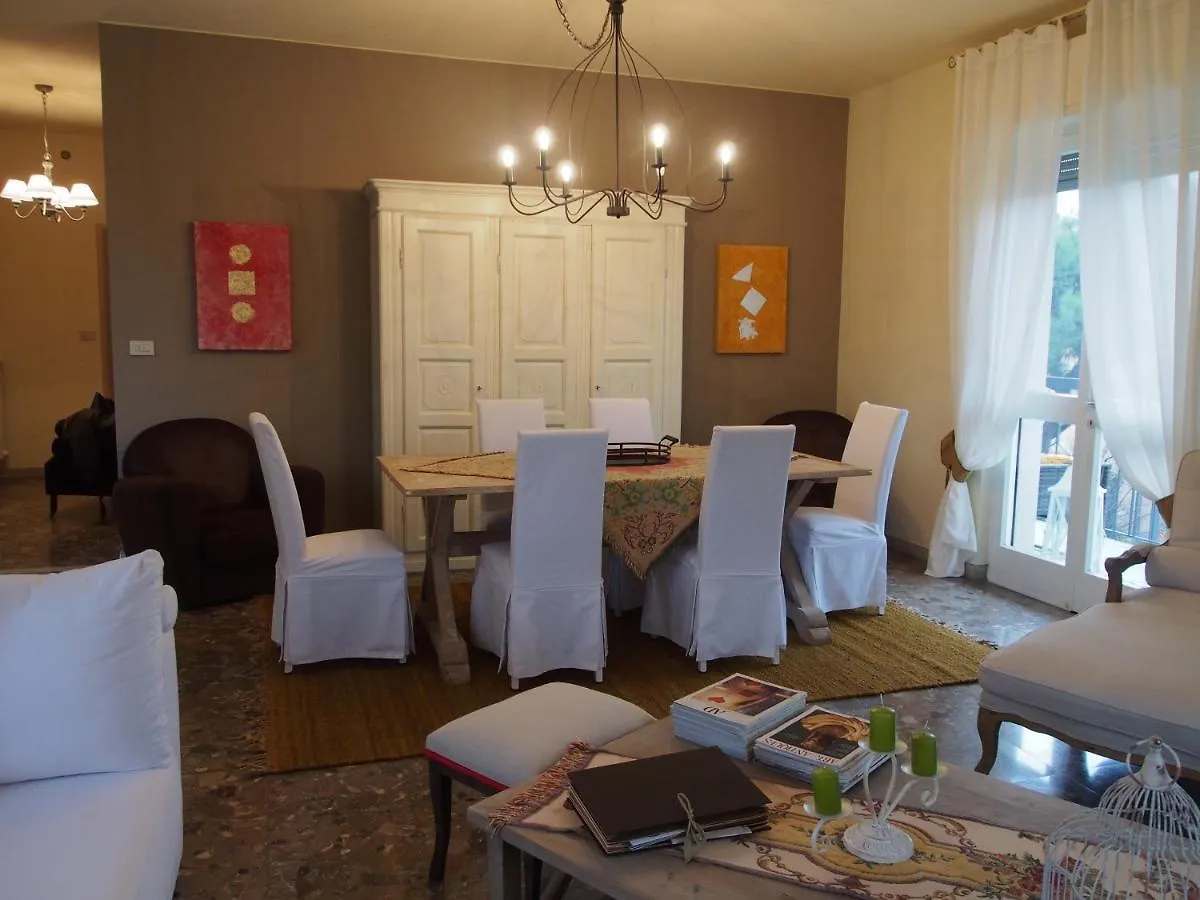 Provenzale Apartment Desenzano del Garda Italy